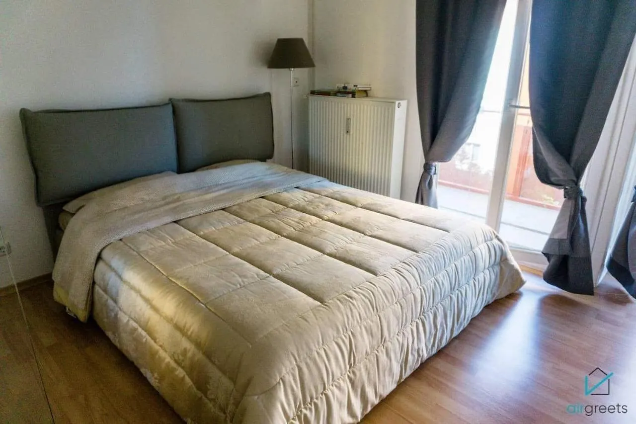شقة Bright And Quiet Flat With A Balcony ميونيخ